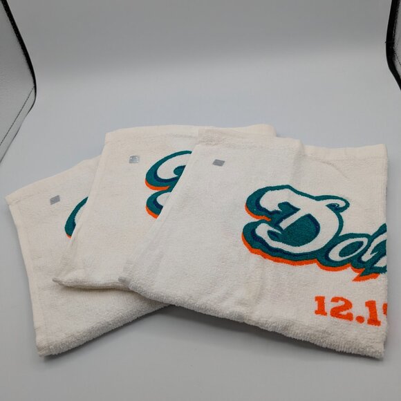 Miami Dolphins vs Buffalo Bills Game Day 12.19.2010 Rally Towel, Set of 3 - Picture 2 of 14